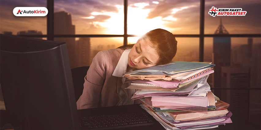 capek kerja, Bukan malas bekerja, hanya lelah menjalani hidup yang monoton.