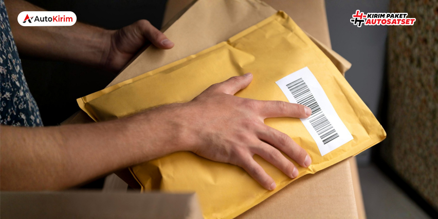 kirim barang bernilai tinggi seperti dokumen penting di ekspedisi